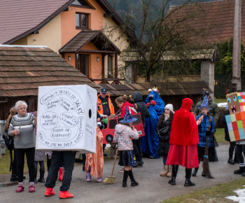 Aktuality / Fašiangová slávnosť v našej obci - 14.2.2026 - video