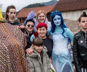 Aktuality / Fašiangová slávnosť v našej obci - 14.2.2026 - video