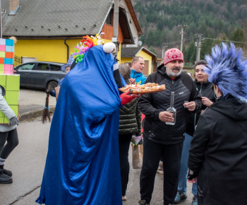 Aktuality / Fašiangová slávnosť v našej obci - 14.2.2026 - video
