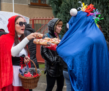 Aktuality / Fašiangová slávnosť v našej obci - 14.2.2026 - video