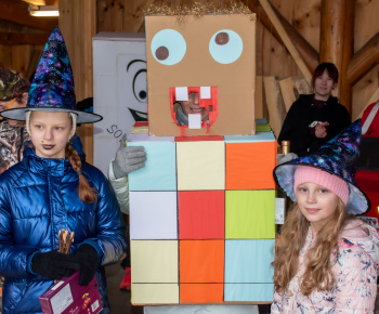 Aktuality / Fašiangová slávnosť v našej obci - 14.2.2026 - video