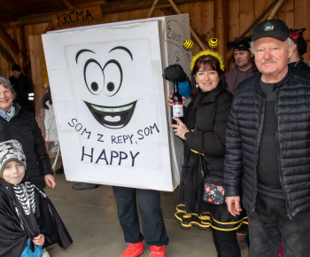 Aktuality / Fašiangová slávnosť v našej obci - 14.2.2026 - video