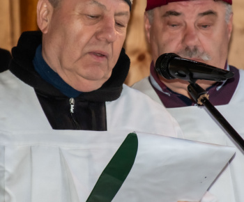 Aktuality / V sobotu sme pochovali basu - video