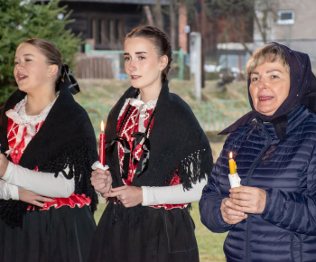 Aktuality / V sobotu sme pochovali basu - video