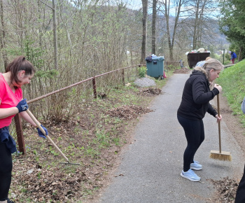 Aktuality / Členovia miestneho spolku SČK v piatok 24.4.2025 brigádovali - foto