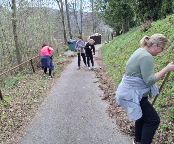 Aktuality / Členovia miestneho spolku SČK v piatok 24.4.2025 brigádovali - foto