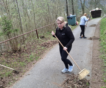 Aktuality / Členovia miestneho spolku SČK v piatok 24.4.2025 brigádovali - foto