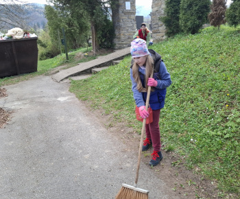 Aktuality / Členovia miestneho spolku SČK v piatok 24.4.2025 brigádovali - foto