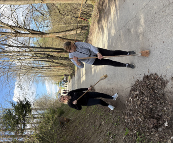 Aktuality / Členovia miestneho spolku SČK v piatok 24.4.2025 brigádovali - foto