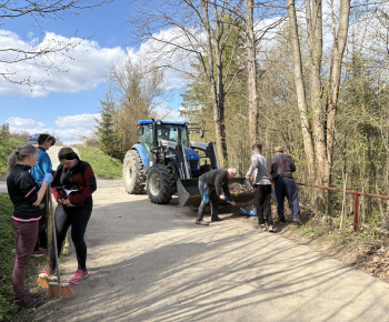 Aktuality / Členovia miestneho spolku SČK v piatok 24.4.2025 brigádovali - foto