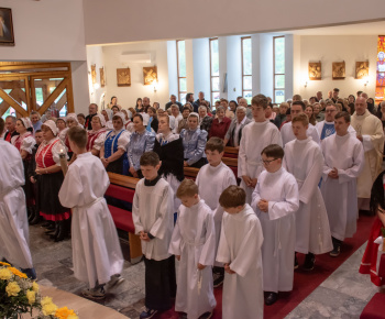 Aktuality / Pozrite si fotky z odpustovej slávnosti Panny Márie pomocnice kresťanov - foto