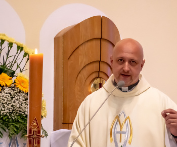 Aktuality / Pozrite si fotky z odpustovej slávnosti Panny Márie pomocnice kresťanov - foto
