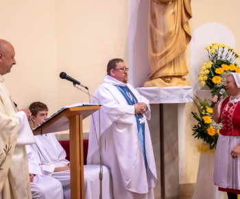 Aktuality / Pozrite si fotky z odpustovej slávnosti Panny Márie pomocnice kresťanov - foto
