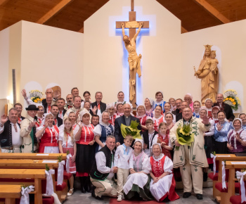 Aktuality / Pozrite si fotky z odpustovej slávnosti Panny Márie pomocnice kresťanov - foto