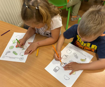 Aktuality / Ochutnávka ovocia v našej materskej škole v rámci programu školské ovocie - foto