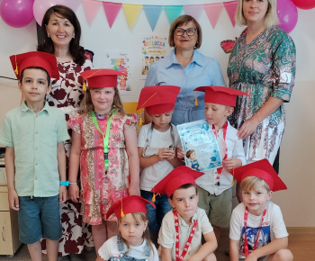 Aktuality / Dnes sa rozlúčilo so svojou materskou školou 8 predškolákov - foto