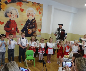 Aktuality / Kultúrny program pre seniorov z našej obce - foto