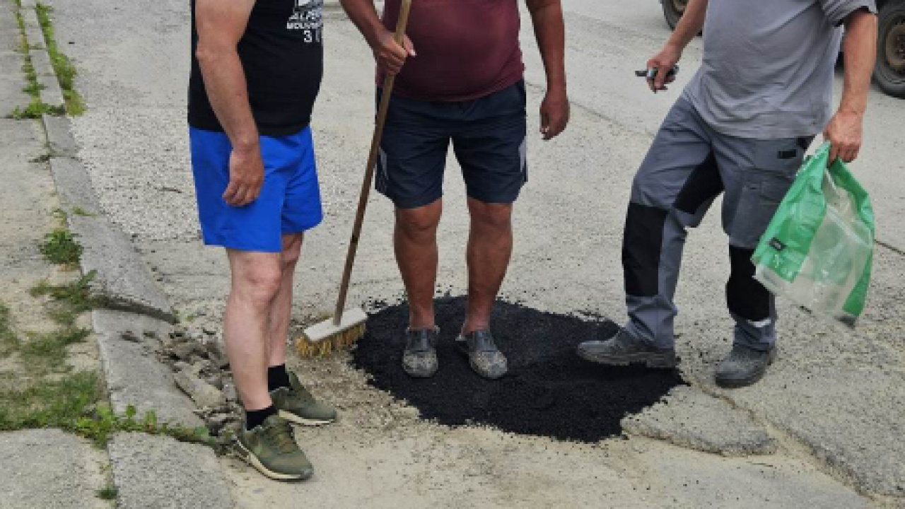 Fotky-Hostovice pietna spomienka na obete 1. sv. vojny