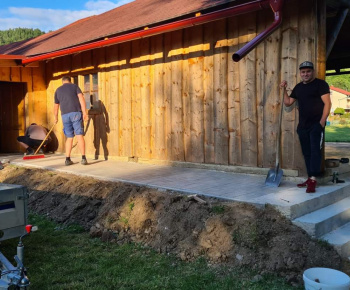 Chodník pri kultúrno-spoločenskom stánku je dokončený
