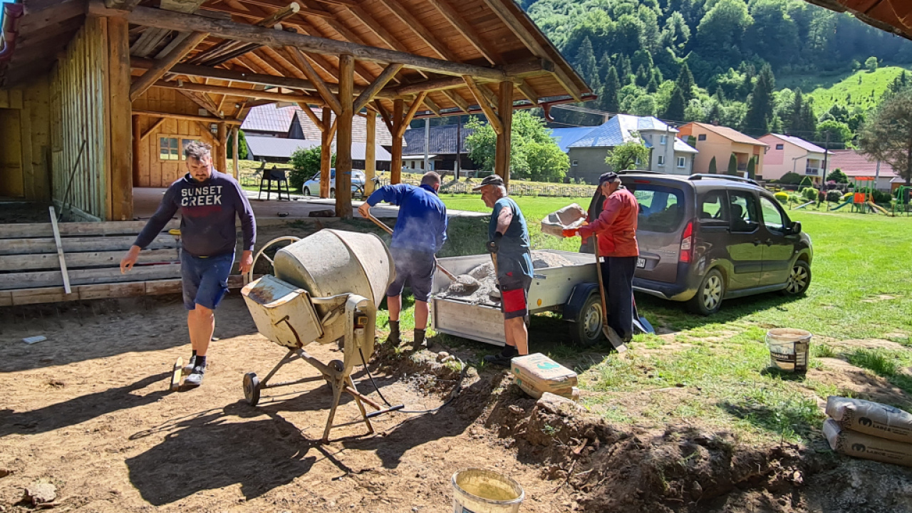 Fotky z rekonštrukcie sociálnych zariadení MŠ-jún-august 2016