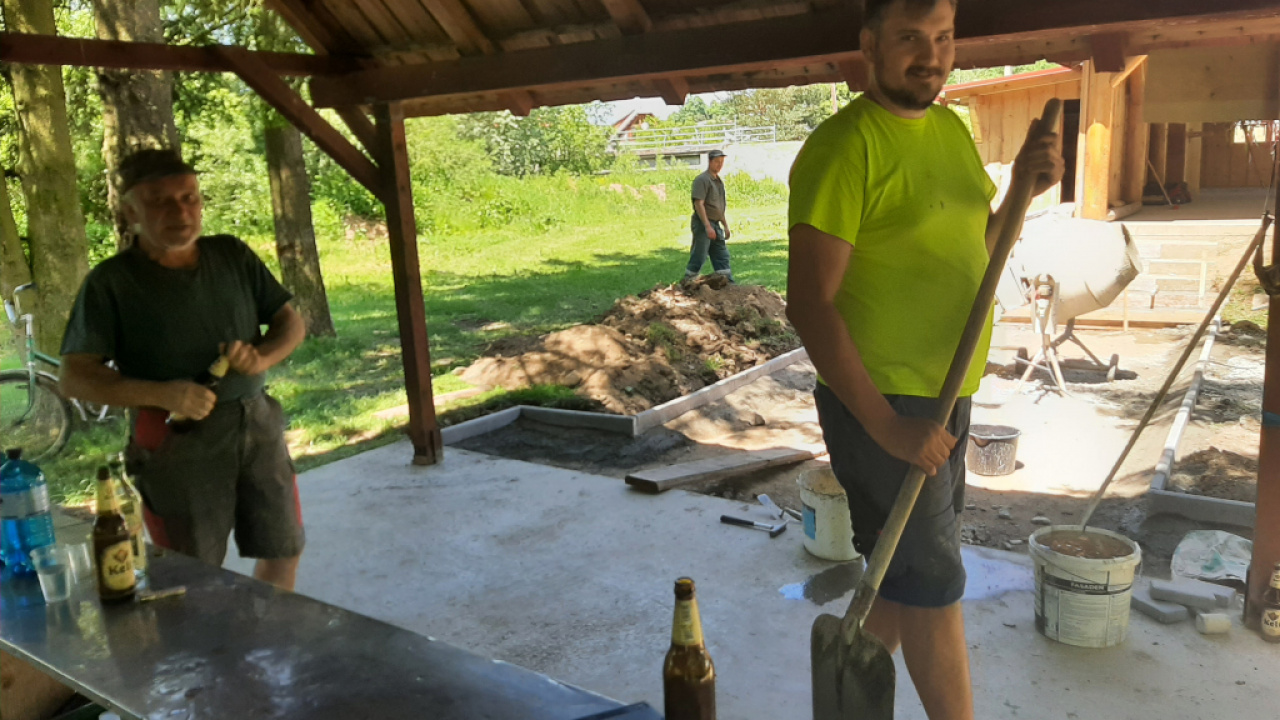 Fotky z rekonštrukcie sociálnych zariadení MŠ-jún-august 2016