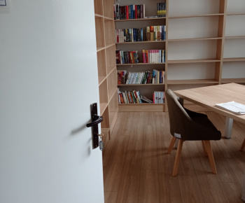 Obnova nábytkového  vybavenia obecnej knižnice