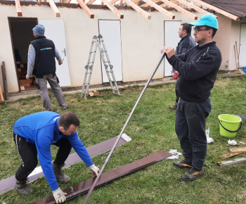 Rekonštrukcia strechy šatní na futbalovom ihrisku