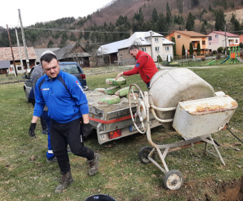 Príprava jamy na postavenie mája