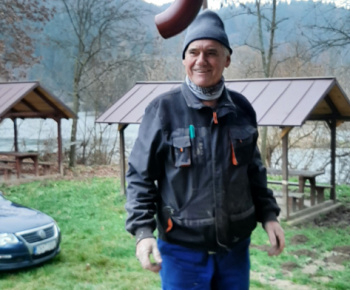Montovanie odkvapového systému na  altánku v parku 26.11.2022