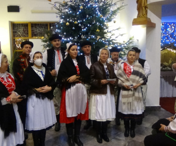 Foto - polnočná svätá omša