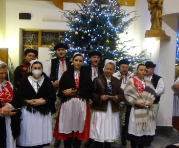 Foto - polnočná svätá omša