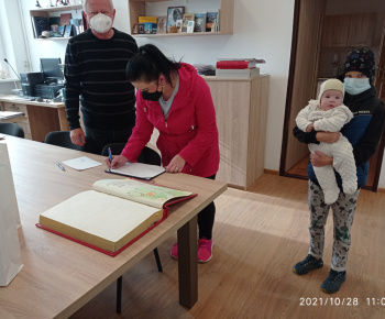 Privítanie detí do života a stretnutie s dôchodcami nad 70 rokov