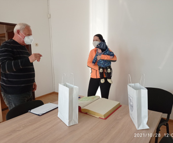 Privítanie detí do života a stretnutie s dôchodcami nad 70 rokov
