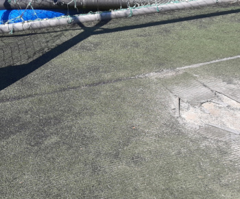 Výmena trávnika na umelom futbalovom miniihrisku