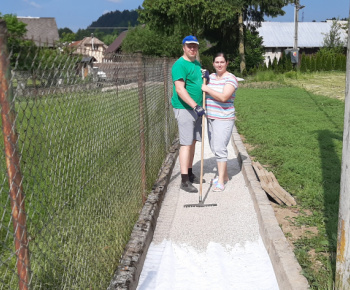 Foto - rekonštrukcia chodníka k železničnej stanici