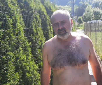 Foto - rekonštrukcia chodníka k železničnej stanici