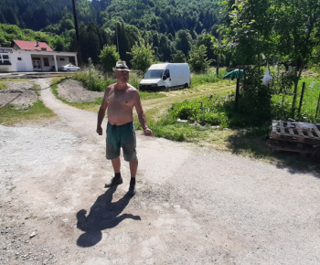 Foto - rekonštrukcia chodníka k železničnej stanici