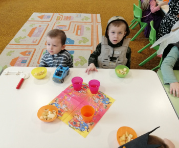 Deti v materskej škole mali karneval 12.02.2021