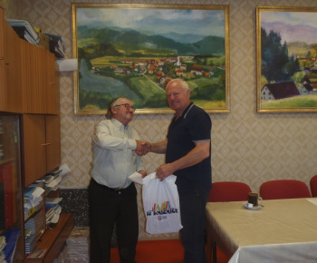 Prevzatie diplomu - Kniha Oravy 2019