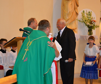 Rozlúčenie s pánom správcom farnosti a p. kaplánom-7.7.2019