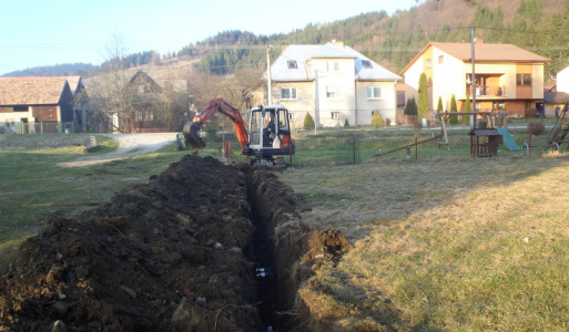 Oprava  potrubia na detskom ihrisku v parku 4/2018 
