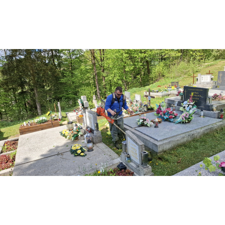 Kosenie trávy - úprava verejných priestranstiev