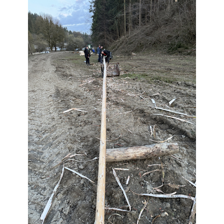 Máj je pripravený na postavenie