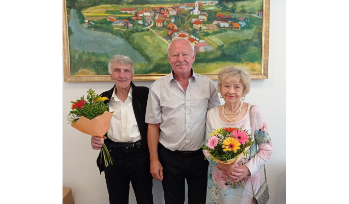 Starosta obce udelil jubilantom Pamätný list